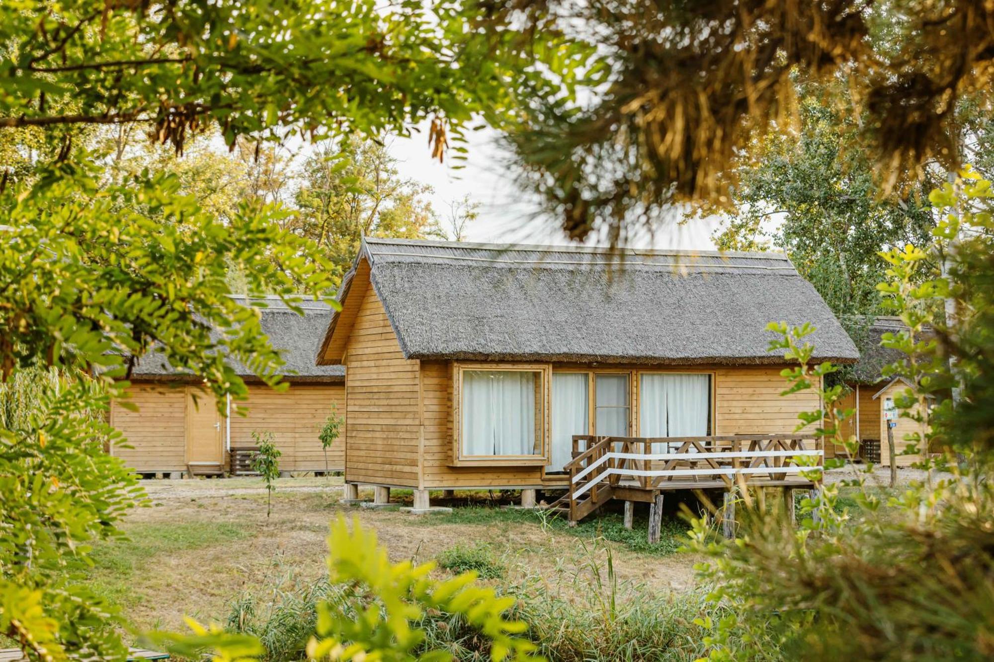 Zaga Zaga Sat Hotell Tecuci Eksteriør bilde